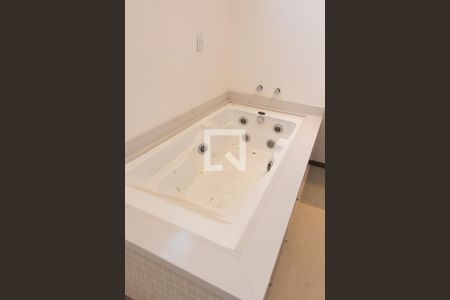 Apartamento à venda com 408m², 4 quartos e 4 vagasBANHEIRO SUITE 4