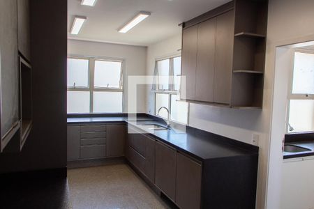 Apartamento à venda com 408m², 4 quartos e 4 vagasCOZINHA