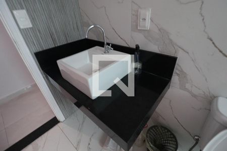 Casa à venda com 132m², 3 quartos e 2 vagas Casa à venda com 132m², 3 quartos e 2 vagasBanheiro da Suíte