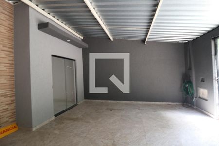Casa à venda com 132m², 3 quartos e 2 vagas Casa à venda com 132m², 3 quartos e 2 vagasGaragem