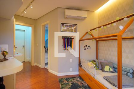 Casa à venda com 453m², 4 quartos e 4 vagasSuíte 2 - Segundo Andar