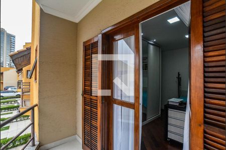 Casa de condomínio à venda com 140m², 3 quartos e 3 vagas Casa de condomínio à venda com 140m², 3 quartos e 3 vagasSacada do Quarto 2