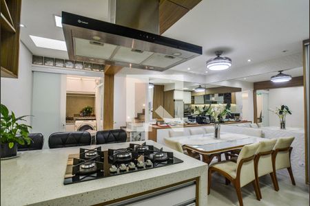 Casa de condomínio à venda com 140m², 3 quartos e 3 vagas Casa de condomínio à venda com 140m², 3 quartos e 3 vagasCozinha e Área de Serviço