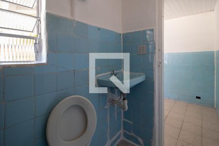 Casa para alugar com 30m², 1 quarto e sem vaga Casa para alugar com 30m², 1 quarto e sem vagaBanheiro