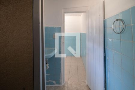 Casa para alugar com 30m², 1 quarto e sem vaga Casa para alugar com 30m², 1 quarto e sem vagaBanheiro