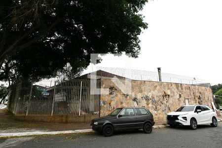 Casa para alugar com 460m², 4 quartos e 6 vagasFachada