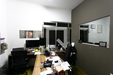 Casa para alugar com 460m², 4 quartos e 6 vagasEscritório 2