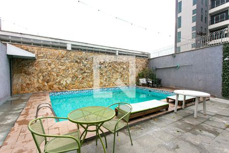 Casa para alugar com 460m², 4 quartos e 6 vagasPiscina