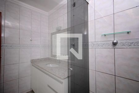 Casa à venda com 217m², 3 quartos e 1 vagaBanheiro 