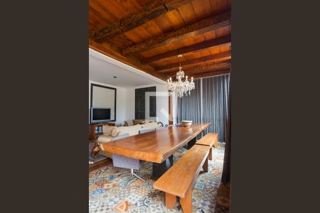 Casa de condomínio para alugar com 300m², 2 quartos e 4 vagasSala de Jantar