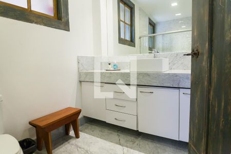 Casa de condomínio para alugar com 300m², 2 quartos e 4 vagasbanheiro suite 1