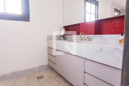 Casa de condomínio para alugar com 300m², 2 quartos e 4 vagasbanheiro suite 2