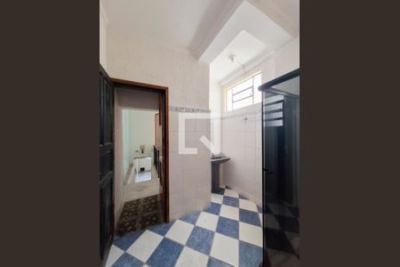 Casa à venda com 225m², 3 quartos e 2 vagas Casa à venda com 225m², 3 quartos e 2 vagasBanheiro