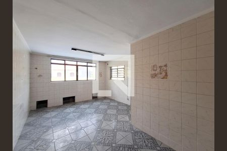 Casa à venda com 225m², 3 quartos e 2 vagas Casa à venda com 225m², 3 quartos e 2 vagasSalão