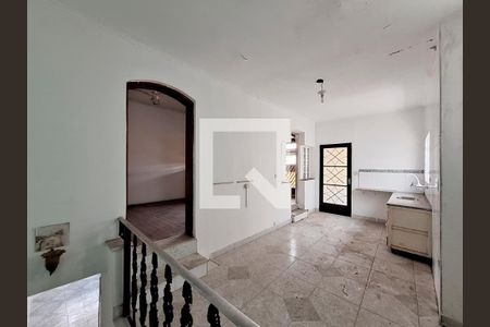 Casa à venda com 225m², 3 quartos e 2 vagas Casa à venda com 225m², 3 quartos e 2 vagasCozinha