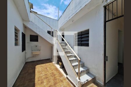 Casa à venda com 225m², 3 quartos e 2 vagas Casa à venda com 225m², 3 quartos e 2 vagasÁrea de Serviço