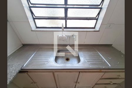 Casa à venda com 225m², 3 quartos e 2 vagas Casa à venda com 225m², 3 quartos e 2 vagasCozinha