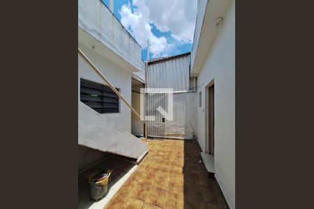 Casa à venda com 225m², 3 quartos e 2 vagas Casa à venda com 225m², 3 quartos e 2 vagasÁrea de Serviço