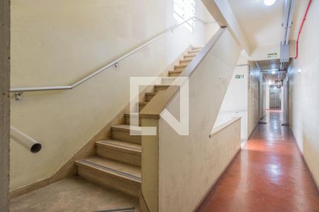 Apartamento para alugar com 40m², 1 quarto e sem vagaEscadas
