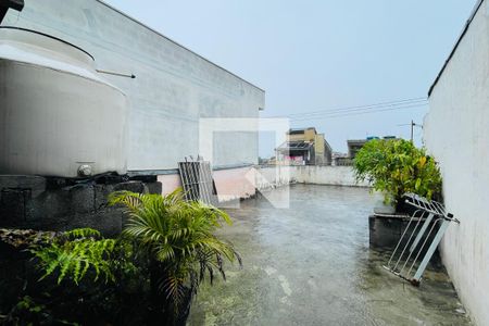 Casa à venda com 100m², 2 quartos e 2 vagas Casa à venda com 100m², 2 quartos e 2 vagasÁrea de Serviço