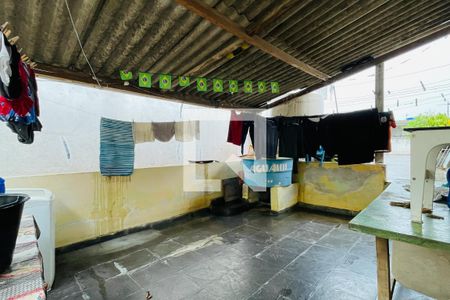 Casa à venda com 100m², 2 quartos e 2 vagas Casa à venda com 100m², 2 quartos e 2 vagasÁrea de Serviço