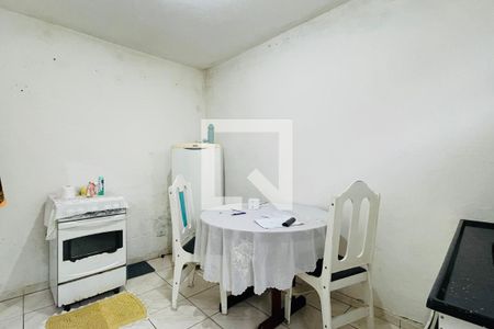 Casa à venda com 100m², 2 quartos e 2 vagas Casa à venda com 100m², 2 quartos e 2 vagasEdícula