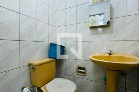 Casa à venda com 100m², 2 quartos e 2 vagas Casa à venda com 100m², 2 quartos e 2 vagasBanheiro 1