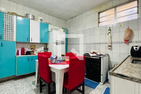 Casa à venda com 100m², 2 quartos e 2 vagas Casa à venda com 100m², 2 quartos e 2 vagasCozinha