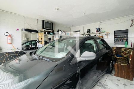 Casa à venda com 100m², 2 quartos e 2 vagas Casa à venda com 100m², 2 quartos e 2 vagasGaragem