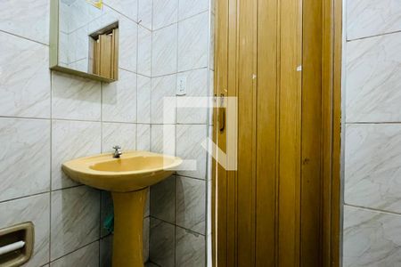 Casa à venda com 100m², 2 quartos e 2 vagas Casa à venda com 100m², 2 quartos e 2 vagasBanheiro 1