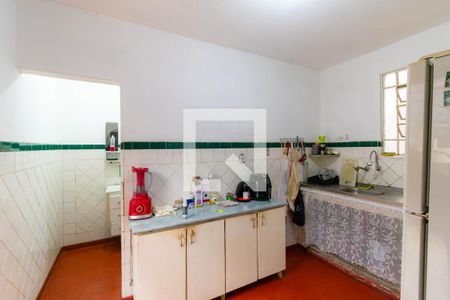 Casa à venda com 250m², 6 quartos e 4 vagasCozinha