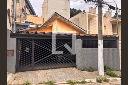 Casa à venda com 250m², 6 quartos e 4 vagasFachada