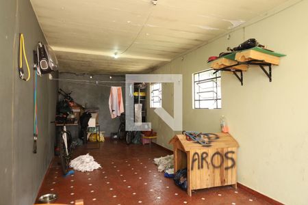 Casa à venda com 350m², 2 quartos e 6 vagasGaragem