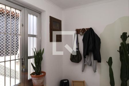 Casa à venda com 350m², 2 quartos e 6 vagasVaranda interna