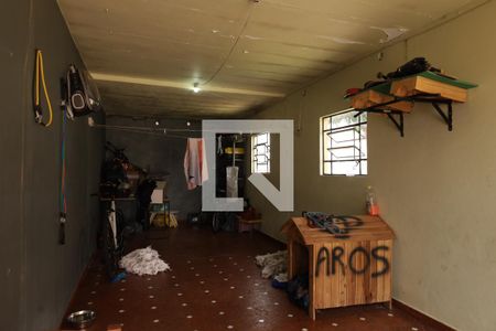 Casa à venda com 350m², 2 quartos e 6 vagasGaragem