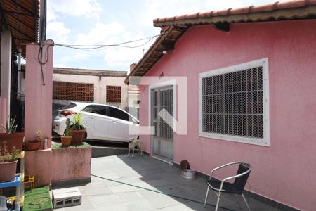 Casa à venda com 350m², 2 quartos e 6 vagasVaranda