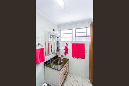 Casa à venda com 130m², 2 quartos e 3 vagasBanheiro suite 1