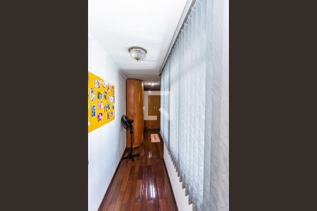 Casa à venda com 130m², 2 quartos e 3 vagasCorredor