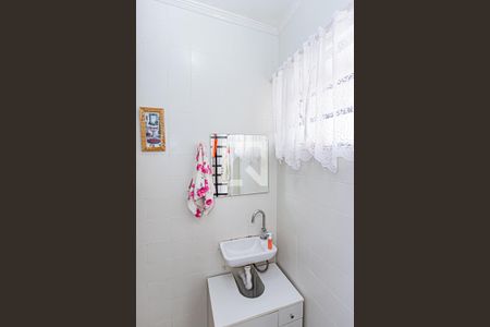 Casa à venda com 130m², 2 quartos e 3 vagasBanheiro de serviço