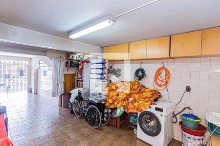 Casa à venda com 130m², 2 quartos e 3 vagasÁrea de serviço e garagem