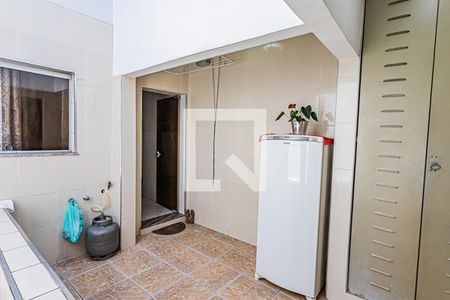 Casa à venda com 130m², 2 quartos e 3 vagasQuintal