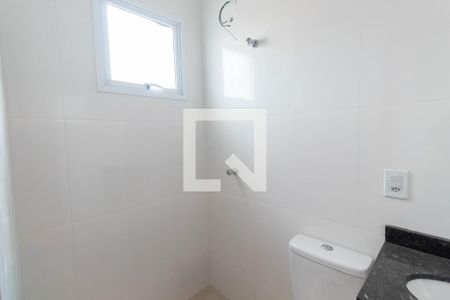 Casa de condomínio à venda com 118m², 2 quartos e 2 vagasBanheiro da Suíte 1