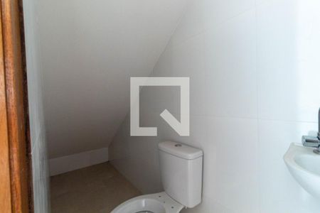 Casa de condomínio à venda com 118m², 2 quartos e 2 vagasLavabo