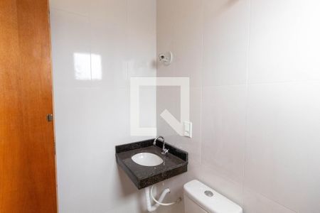 Casa de condomínio à venda com 118m², 2 quartos e 2 vagasBanheiro da Suíte 1