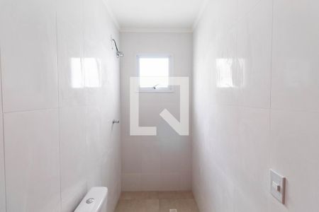 Casa de condomínio à venda com 118m², 2 quartos e 2 vagasBanheiro da Suíte 2