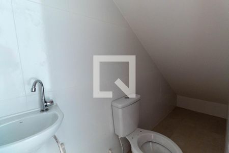 Casa de condomínio à venda com 118m², 2 quartos e 2 vagasLavabo