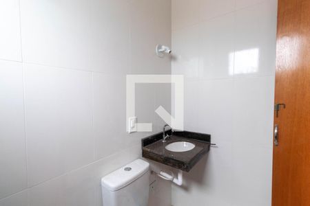 Casa de condomínio à venda com 118m², 2 quartos e 2 vagasBanheiro da Suíte 1