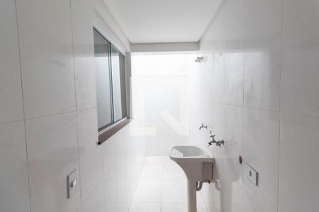 Casa de condomínio à venda com 118m², 2 quartos e 2 vagasLavanderia