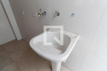 Casa de condomínio à venda com 118m², 2 quartos e 2 vagasLavanderia