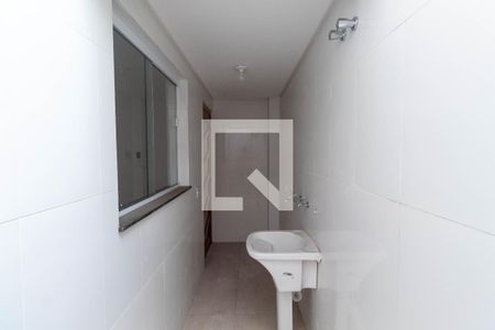 Casa de condomínio à venda com 118m², 2 quartos e 2 vagasLavanderia